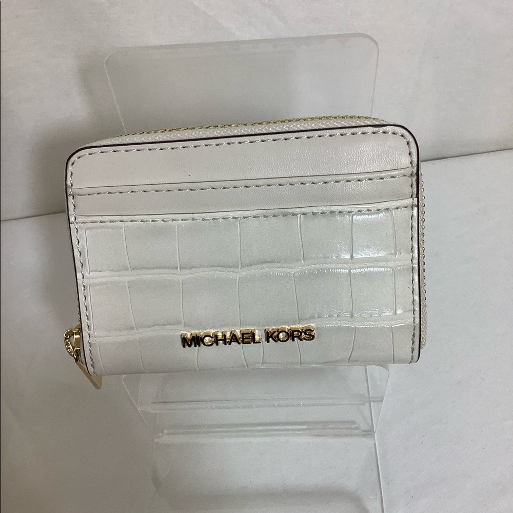 NWT Michael Kors medium card case - Picture 1 of 4